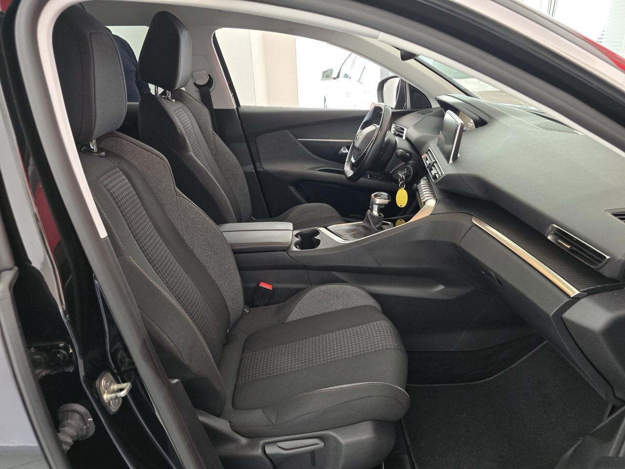 Peugeot 3008 S&S Allure