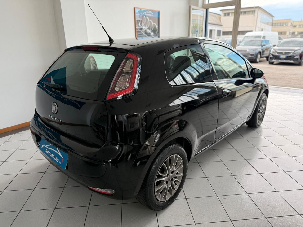 Fiat Punto Evo 1.2 BENZINA OK NEOPATENTATI 2011
