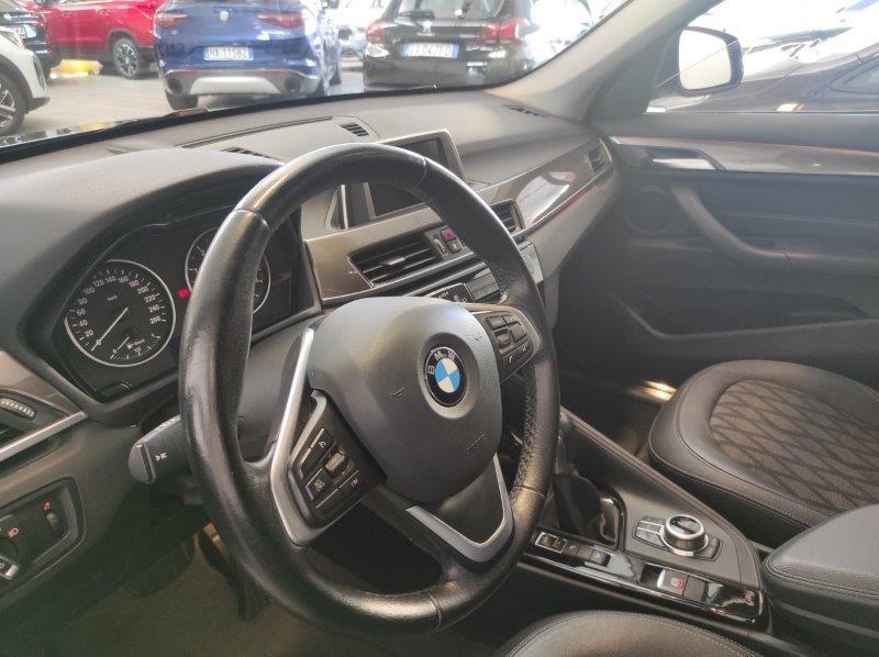 BMW X1 (F48) - X1 xDrive18d xLine