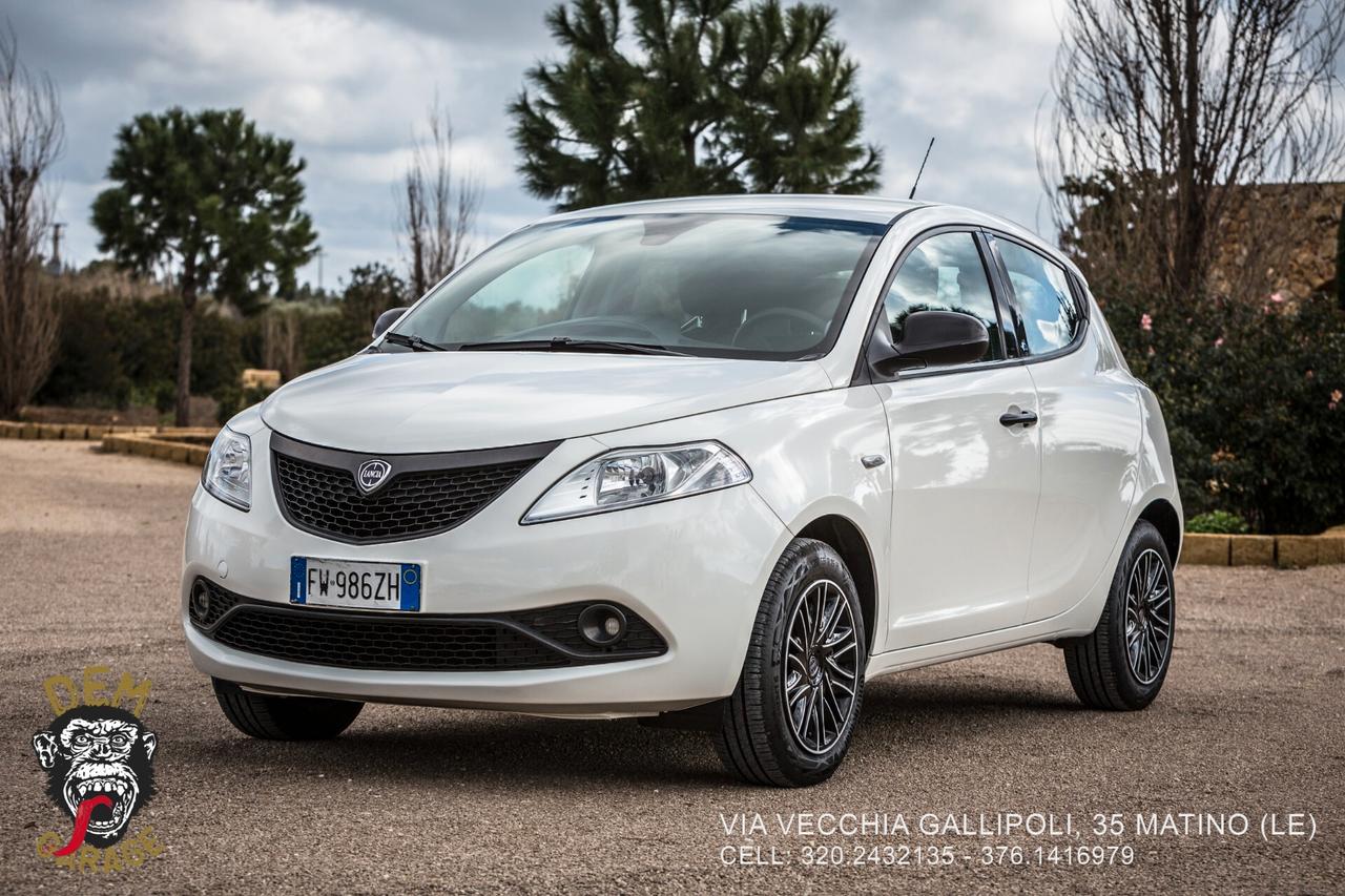 Lancia Ypsilon 1.2 69 CV 5 porte Elefantino Blu