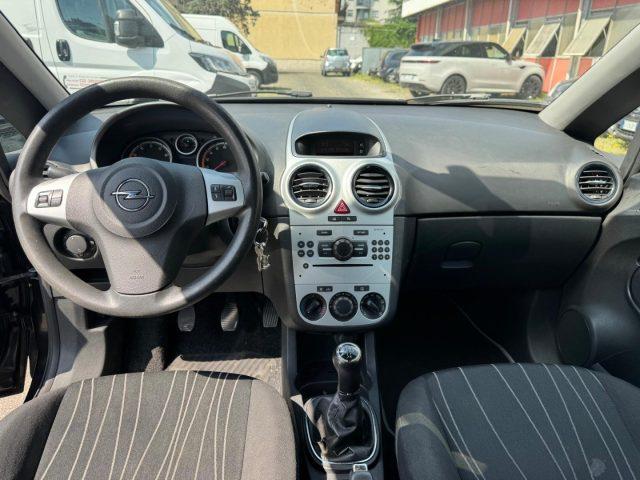 OPEL Corsa 1.2 5 porte Cosmo