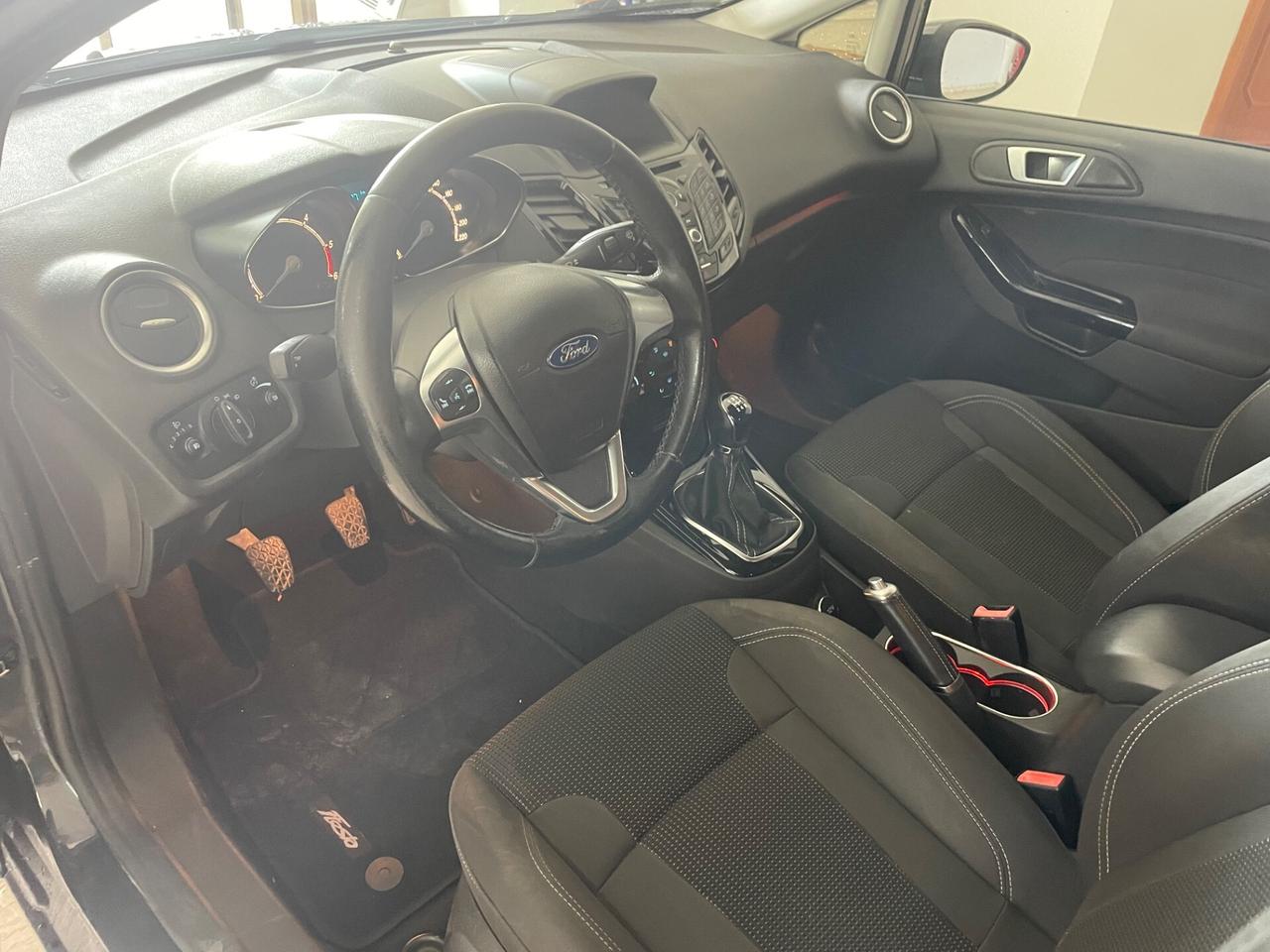 FORD FIESTA 1.5 TDCi 75CV 5 PORTE TITANIUM