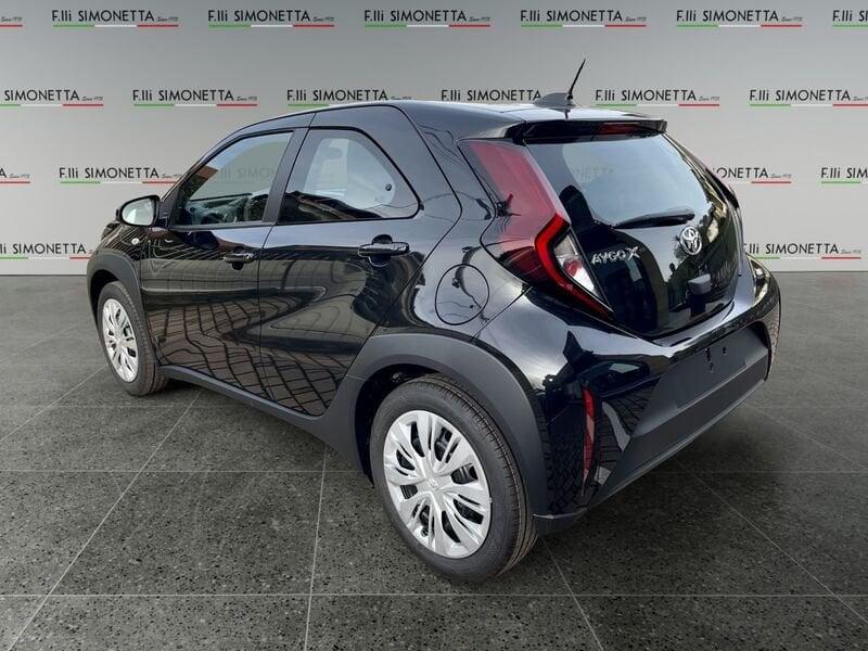 Toyota Aygo X 1.0 Active 72cv - KM0