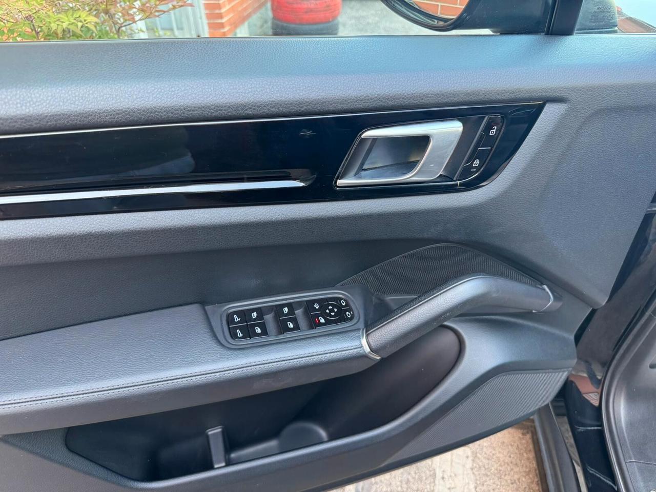 Porsche Cayenne 3.0 V6 340cv