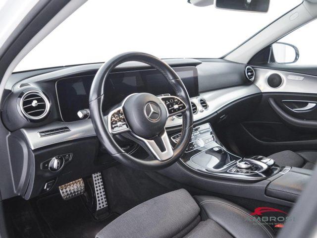 MERCEDES-BENZ CLA sse E 220 d 4Matic Auto Premium