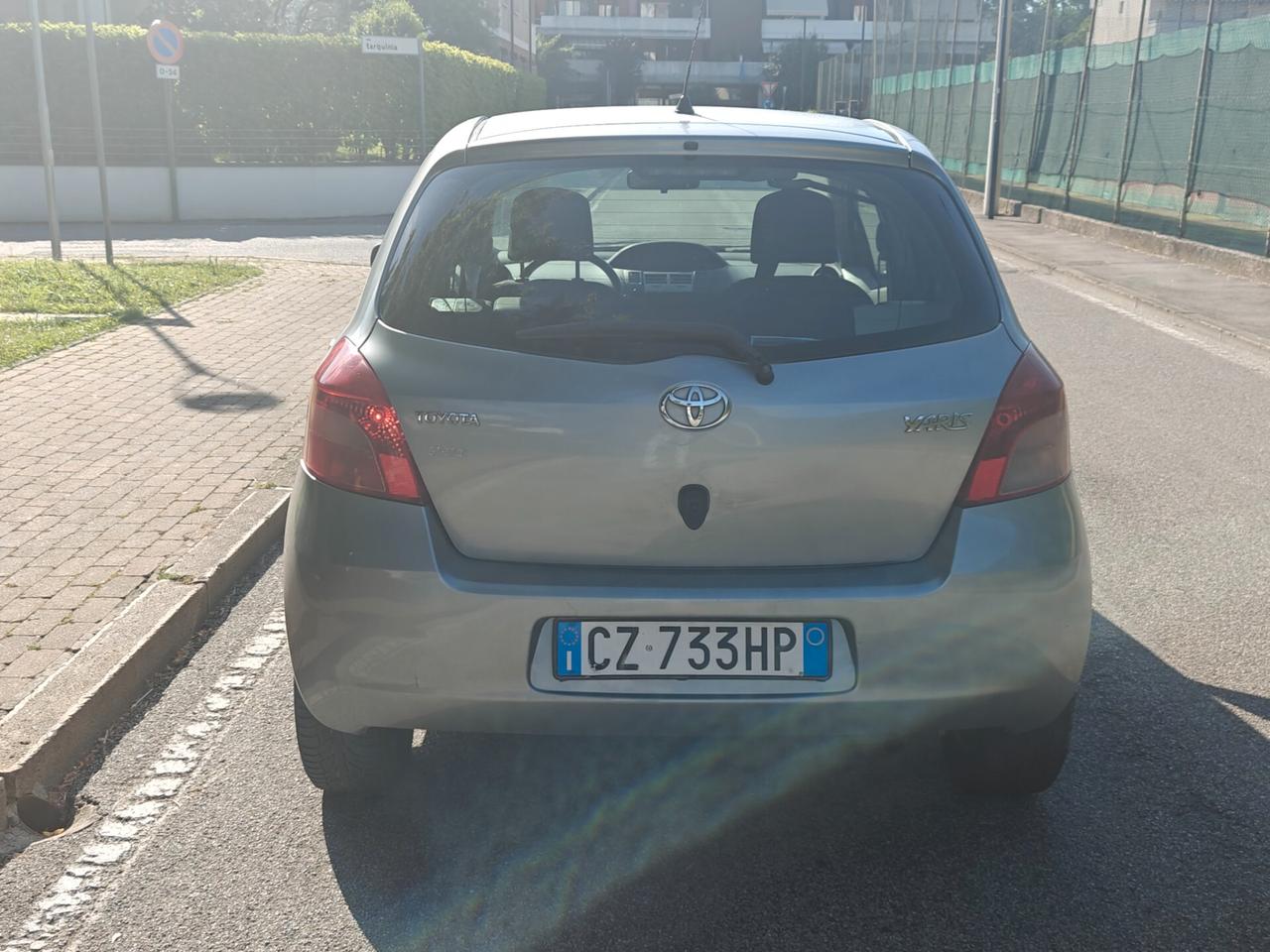 Toyota Yaris 1.0 5 porte - FRIZIONE NUOVA - NEOPATENTATI