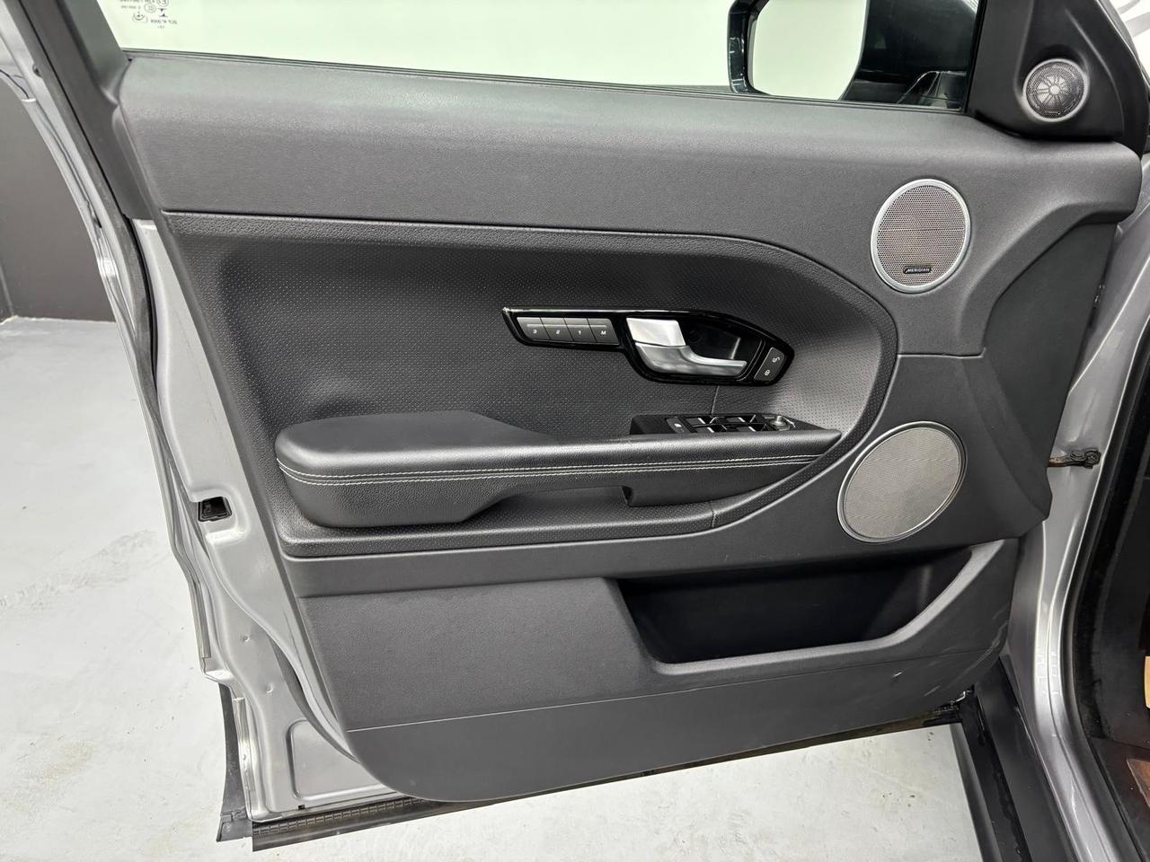 Land Rover Range Evoque 2.2 Sd4 5p. Pure Tech Pack