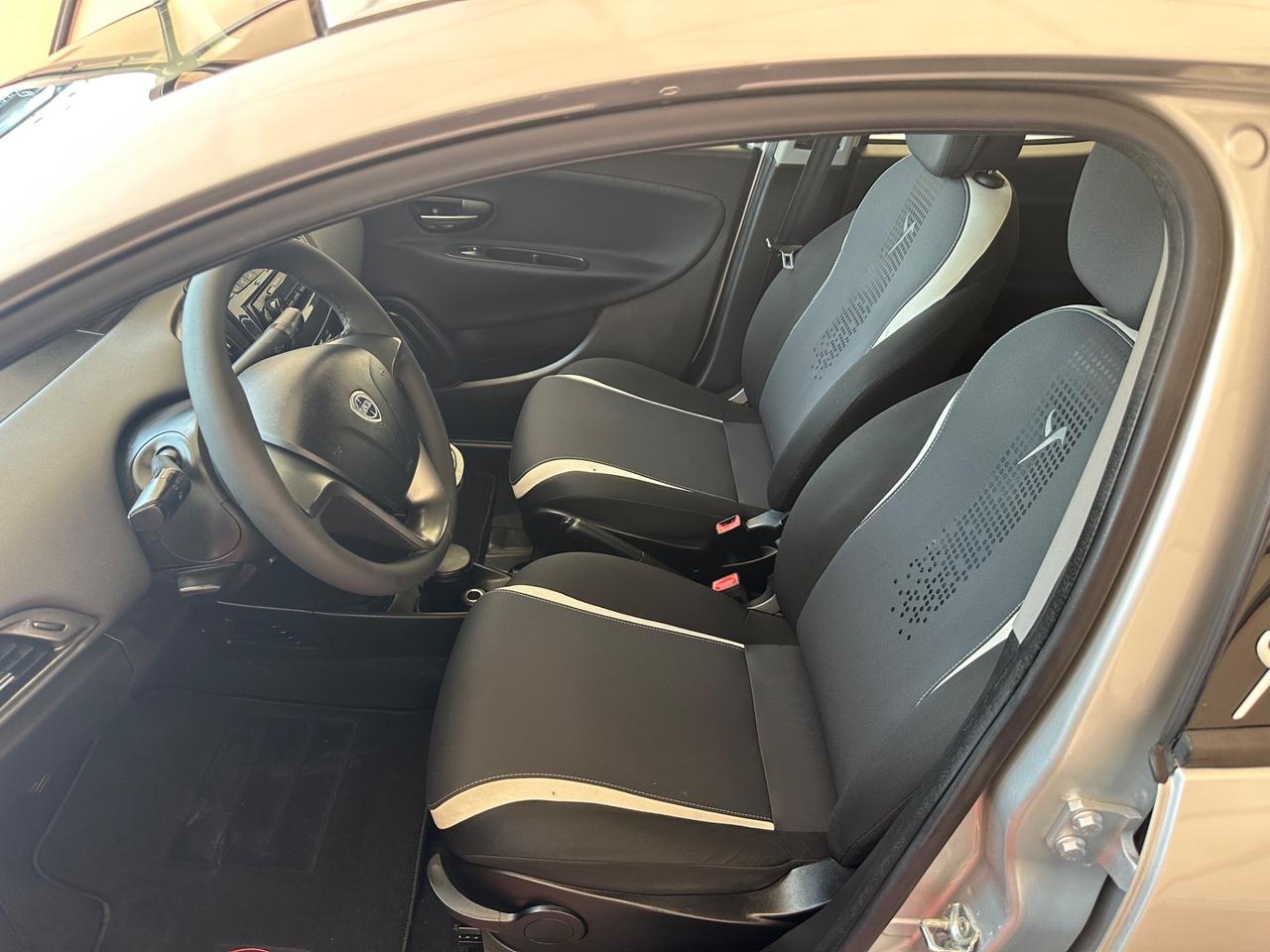 Lancia Ypsilon 1.2 69 CV 5 porte GPL Ecochic Gold