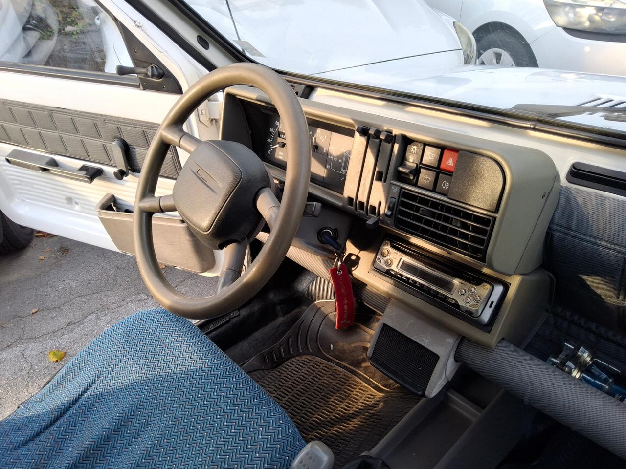 Fiat Panda 900 i.e. cat Young
