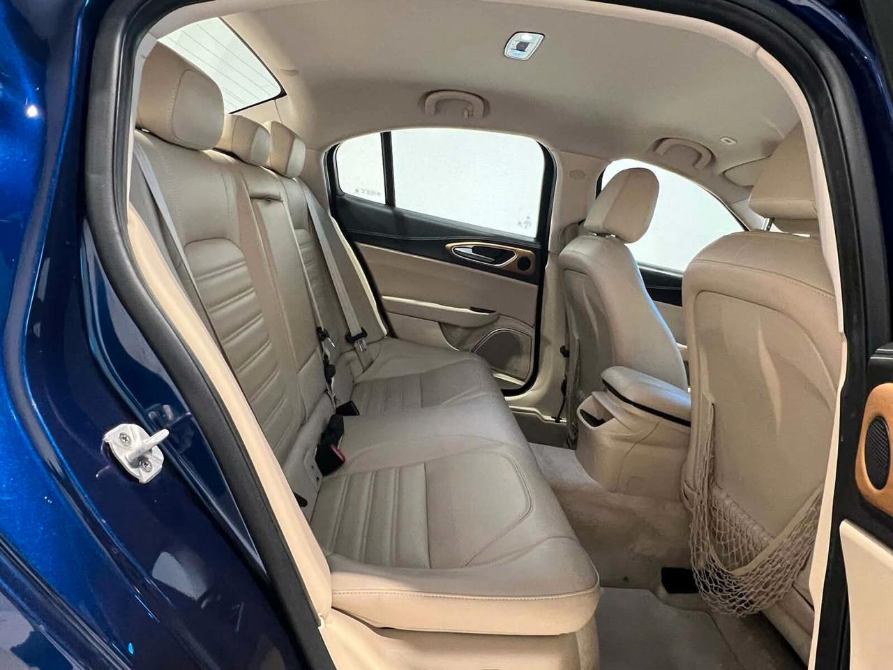 Alfa Romeo Giulia 2.2 Turbodiesel 180 CV AT8 Business Sport Launch Ed.