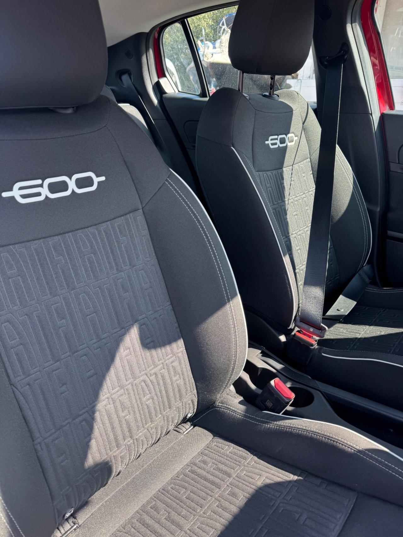 Fiat 600 Hybrid 136 CV DCT MHEV SENZA VINCOLI DI FINANZIAMENTO