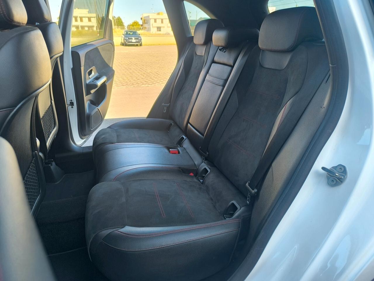 MERCEDES CLASSE B AMG PREMIUM 180CDI LED/NAV/TETTO/