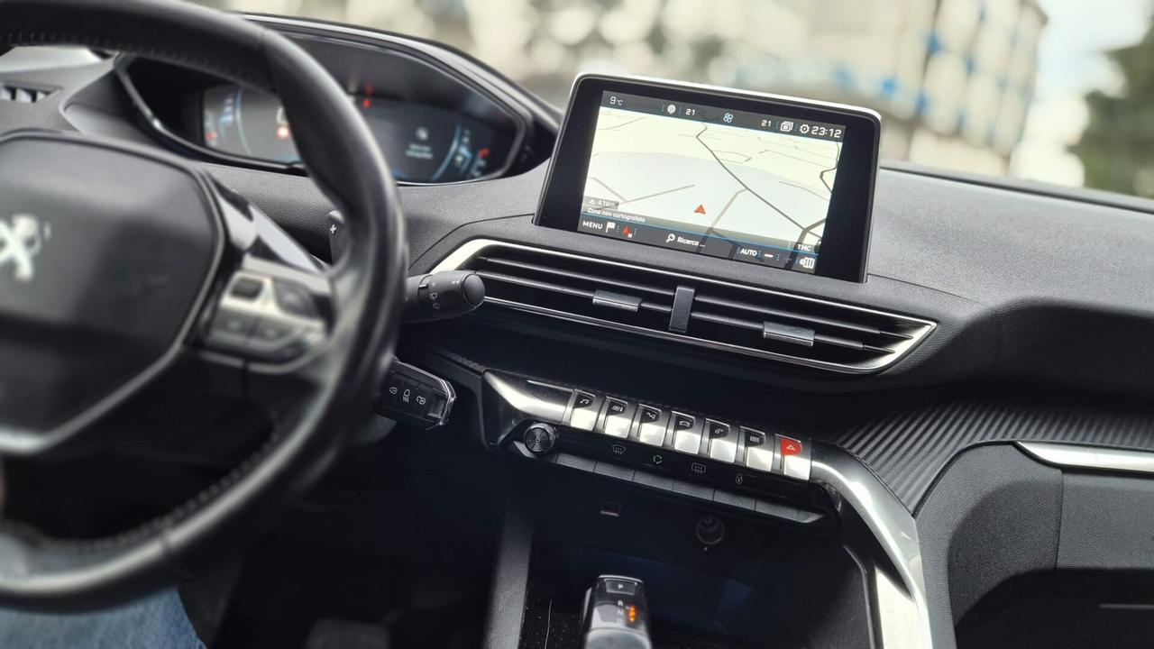 Peugeot 3008 BlueHDi 130 S&S EAT8 Active