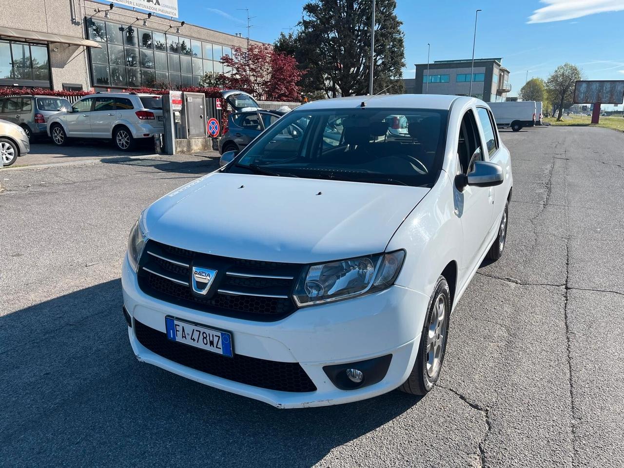 Dacia Sandero 1.2 75CV Lauréate