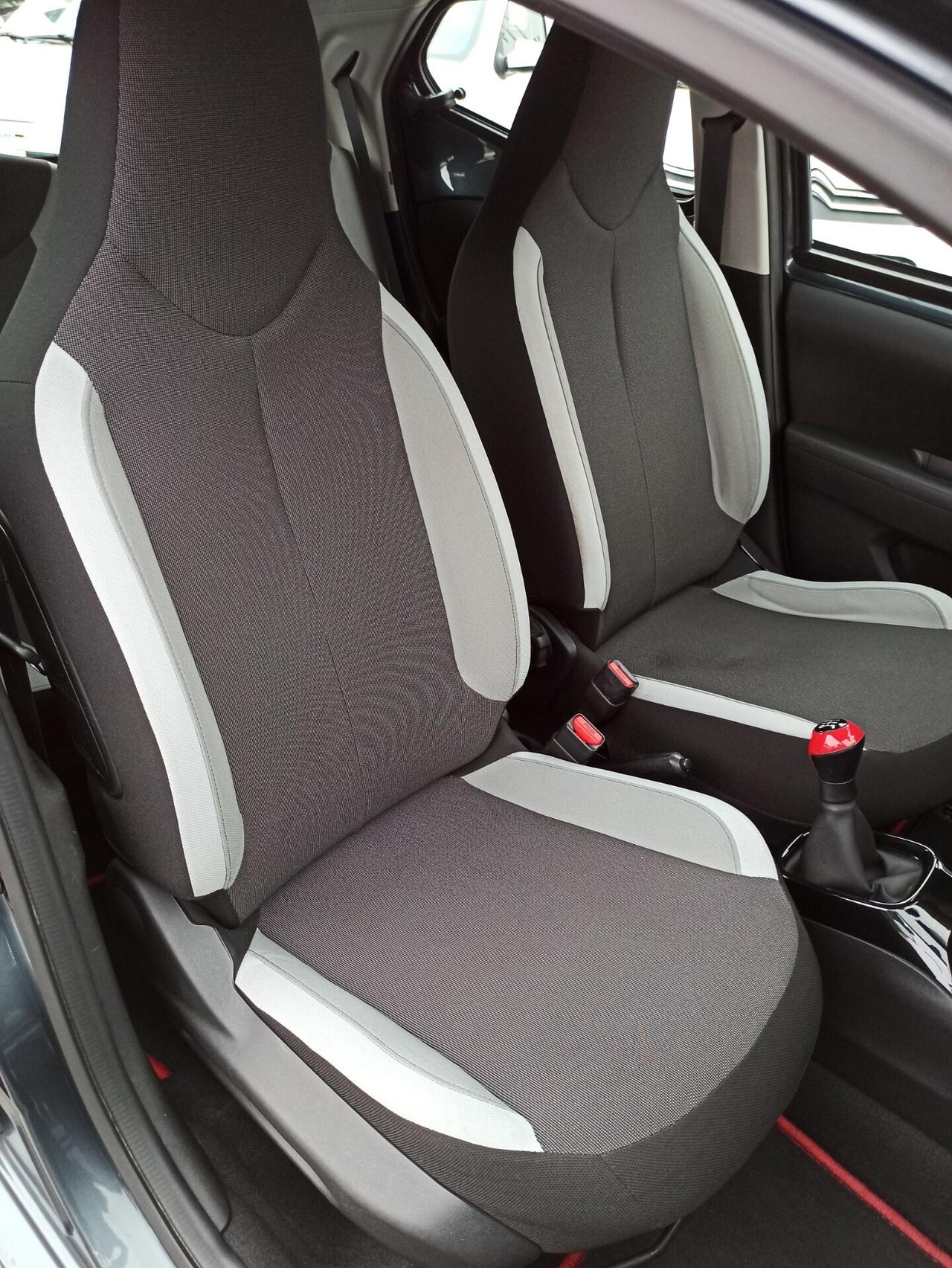 Toyota Aygo 1.0 VVT-i 69 CV 5 porte x-Black TSS MMT