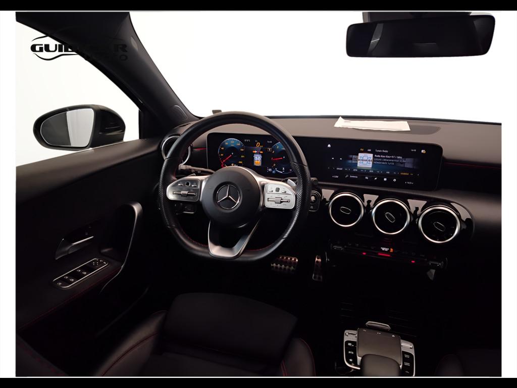 Mercedes-Benz Classe A - W177 2018 - A 200 Premium auto