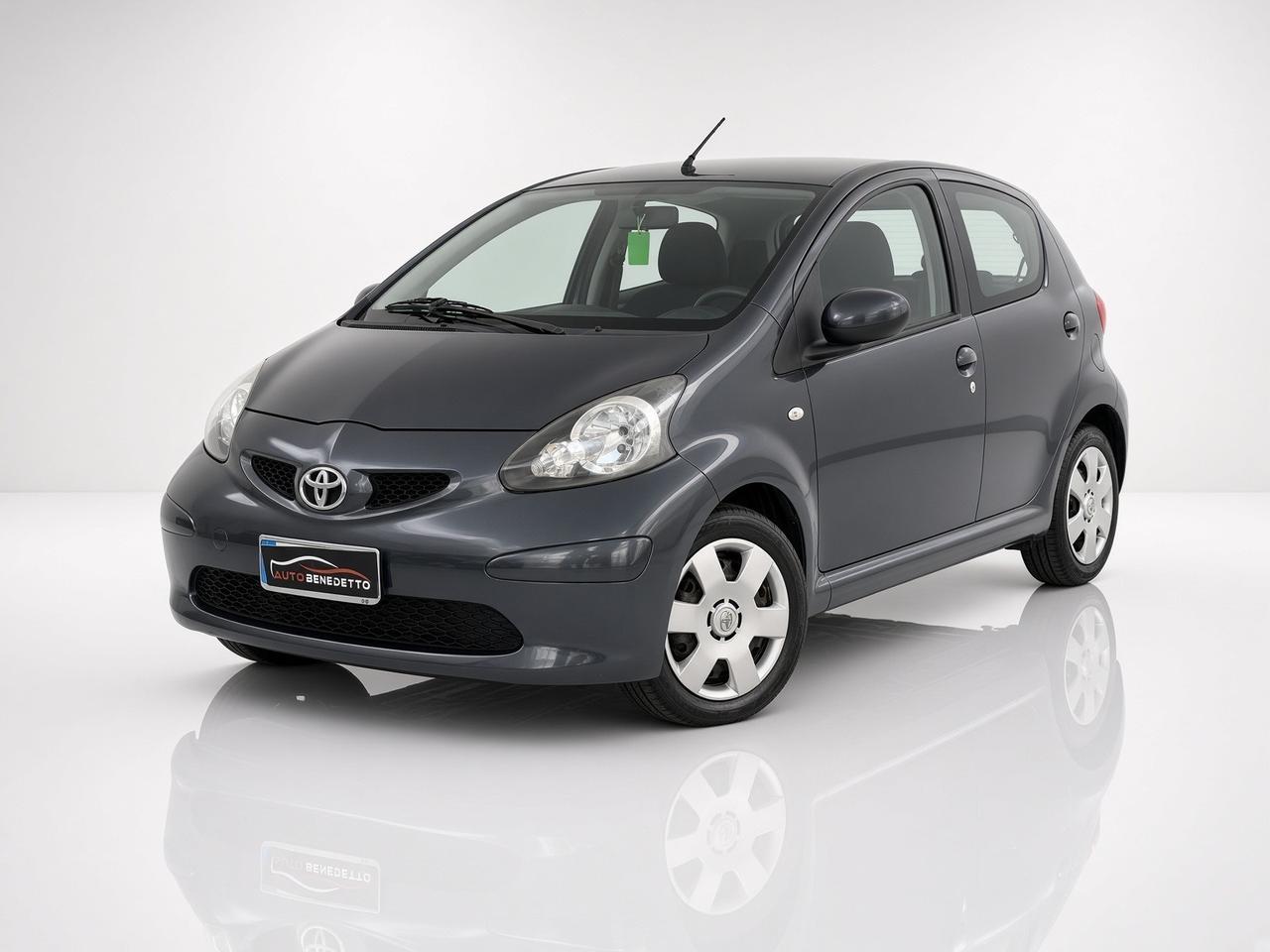 Toyota Aygo 1.0 12V VVT-i 5 porte 2006