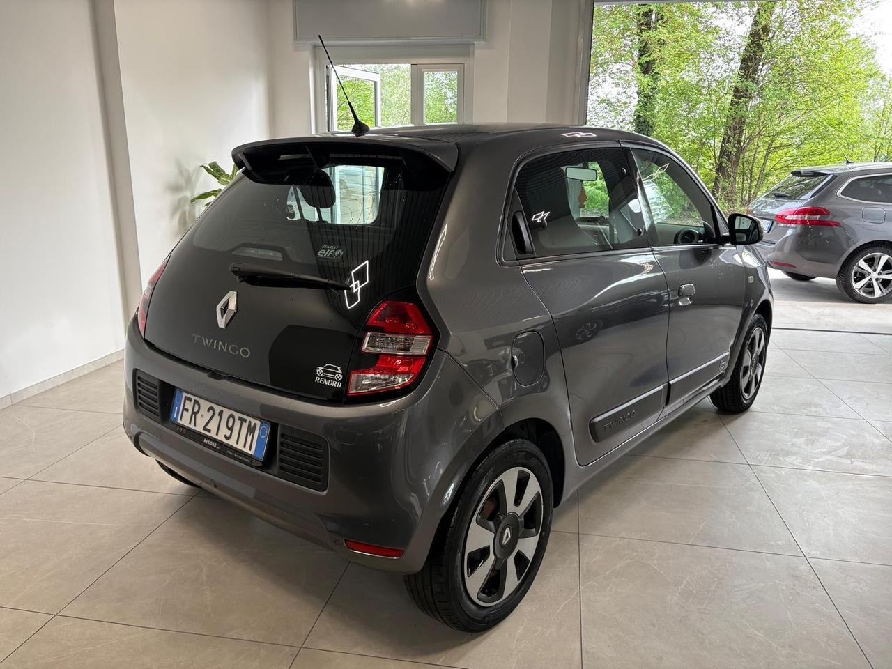 Renault Twingo SCe EDC Lovely
