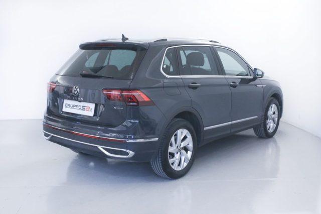 VOLKSWAGEN Tiguan 2.0 TDI 150CV SCR DSG 4MOTION Elegance Fari Matrix