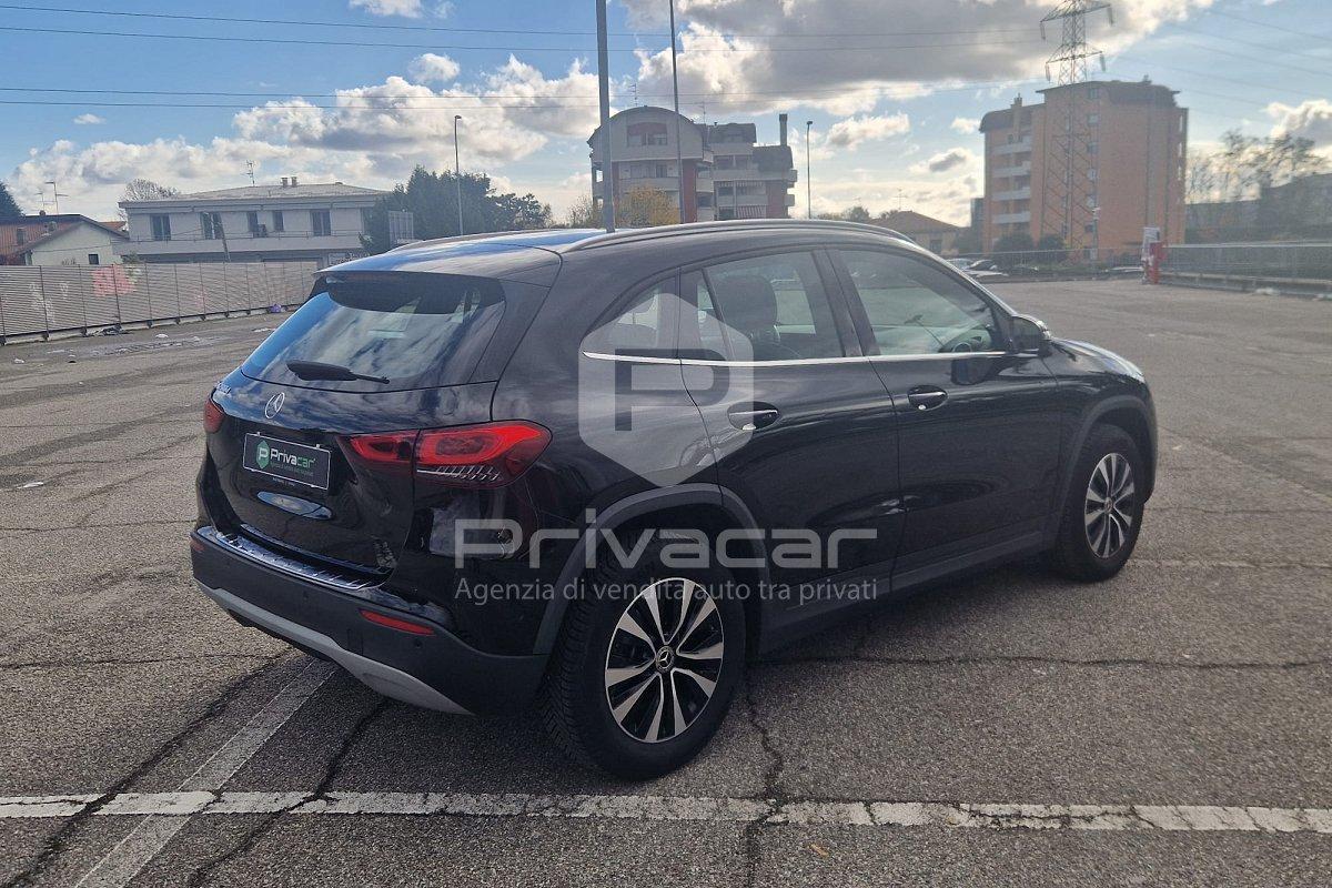 MERCEDES GLA 200 d Automatic Sport