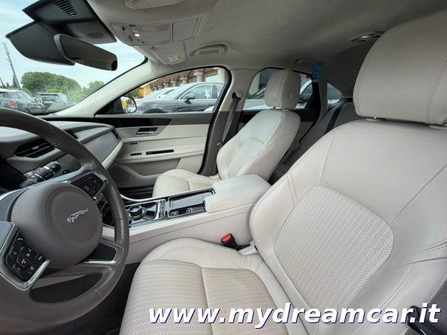 JAGUAR XF 2.0 D 240 CV AWD aut. Prestige