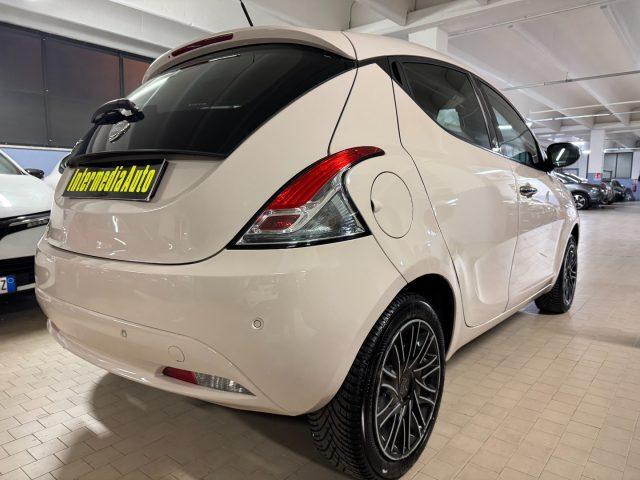 LANCIA Ypsilon 1.2 69 CV 5 porte GPL Ecochic Gold