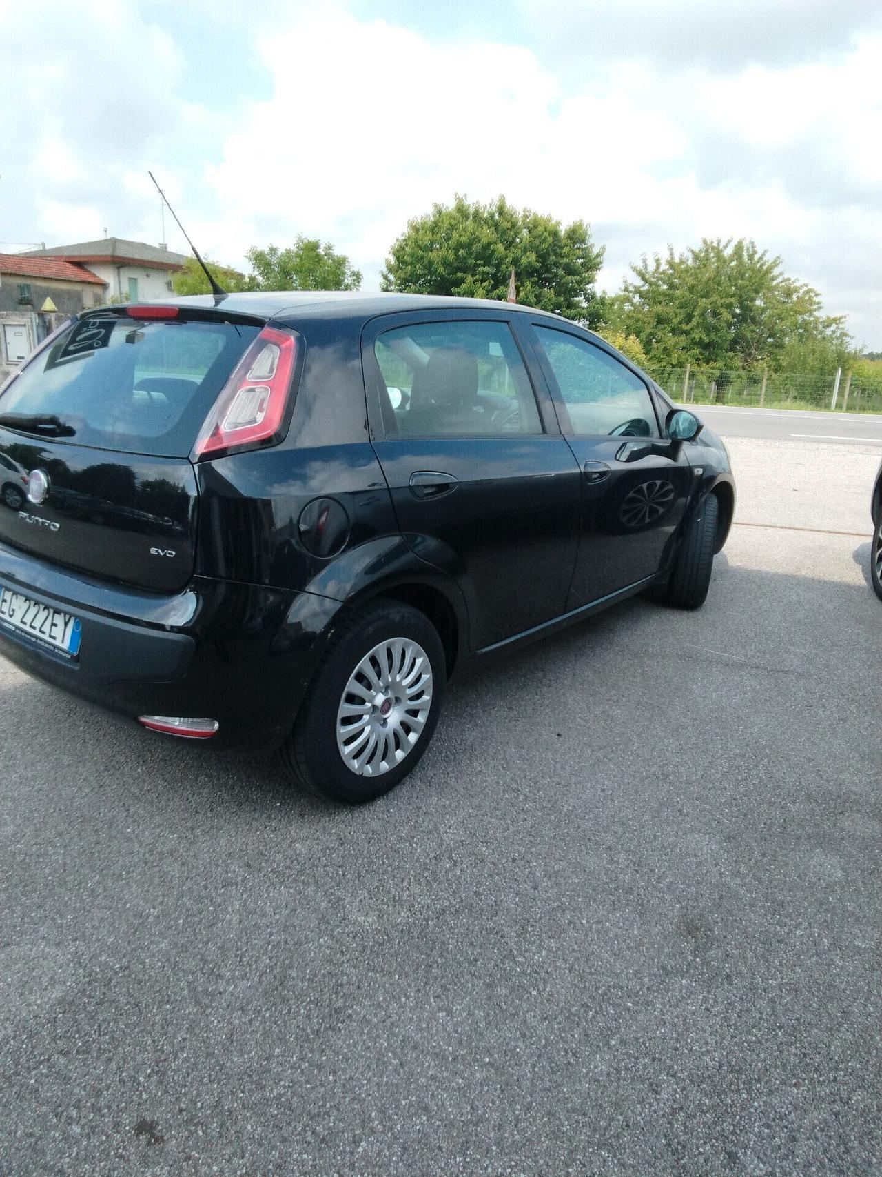 Fiat Punto Evo 1.4 5 porte S&S Dualogic Dynamic Neopatentati