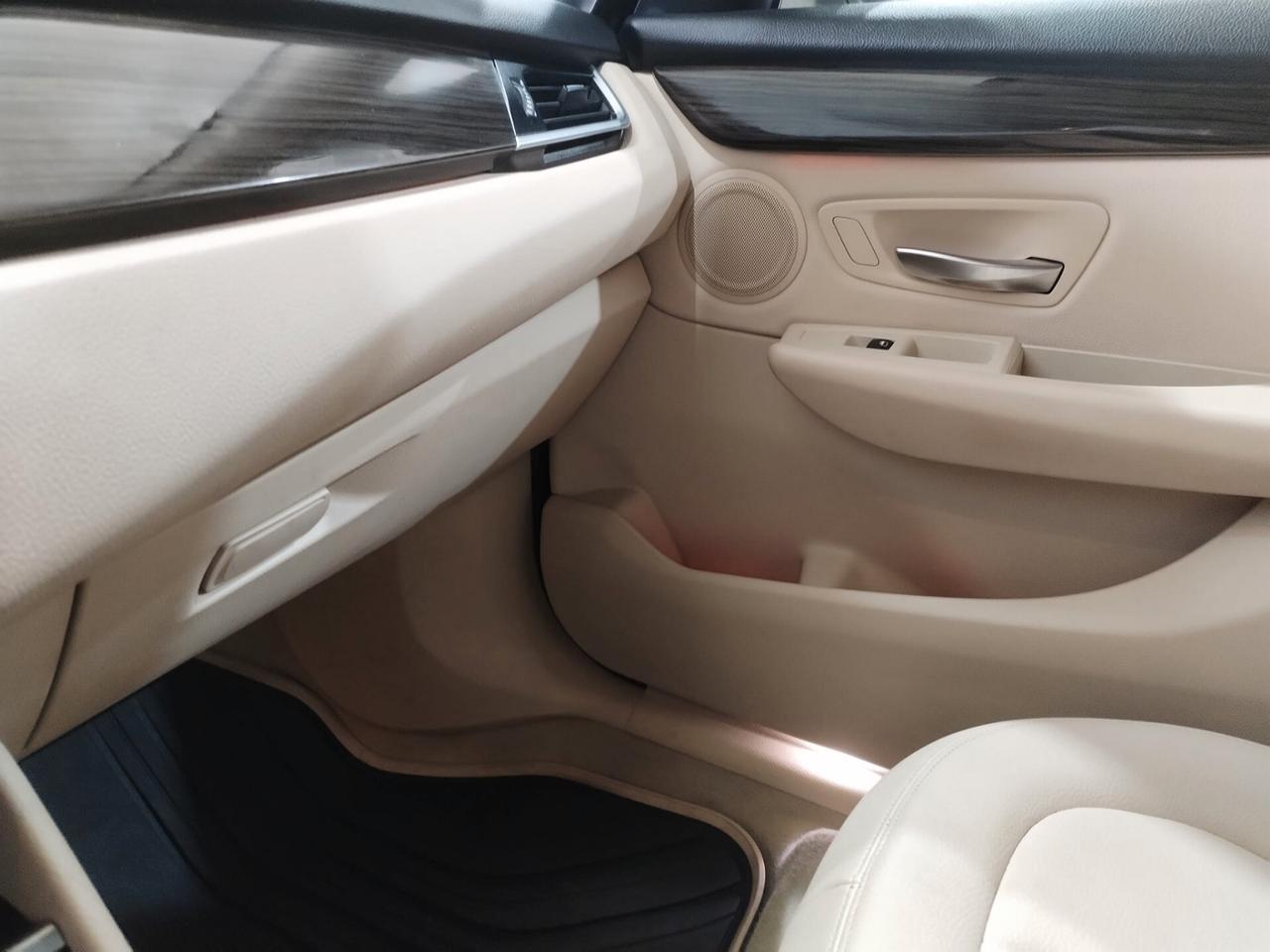 Bmw 2er Active Tourer 216d