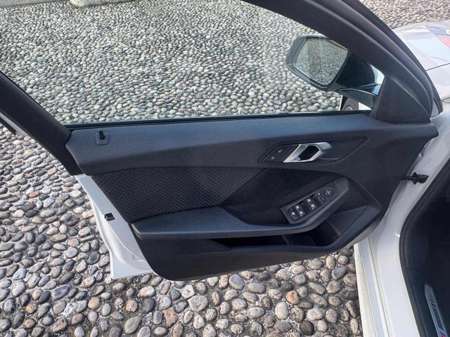 BMW 116 i 5p. Msport