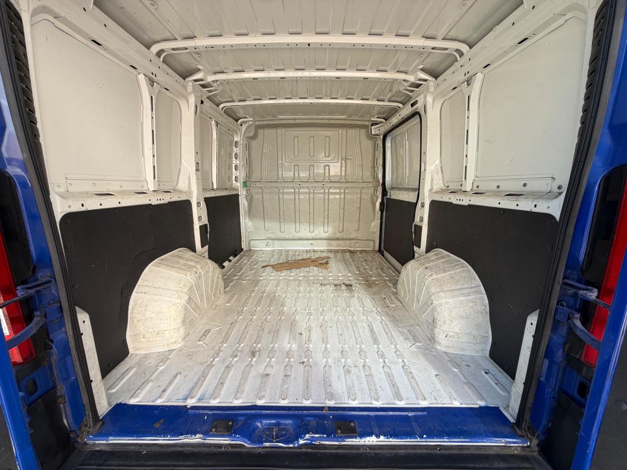 Peugeot Boxer 330 BlueHDi 140 S&S PC-TN