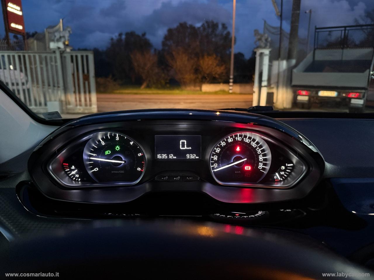 PEUGEOT 2008 BlueHDi 100 S&S Allure