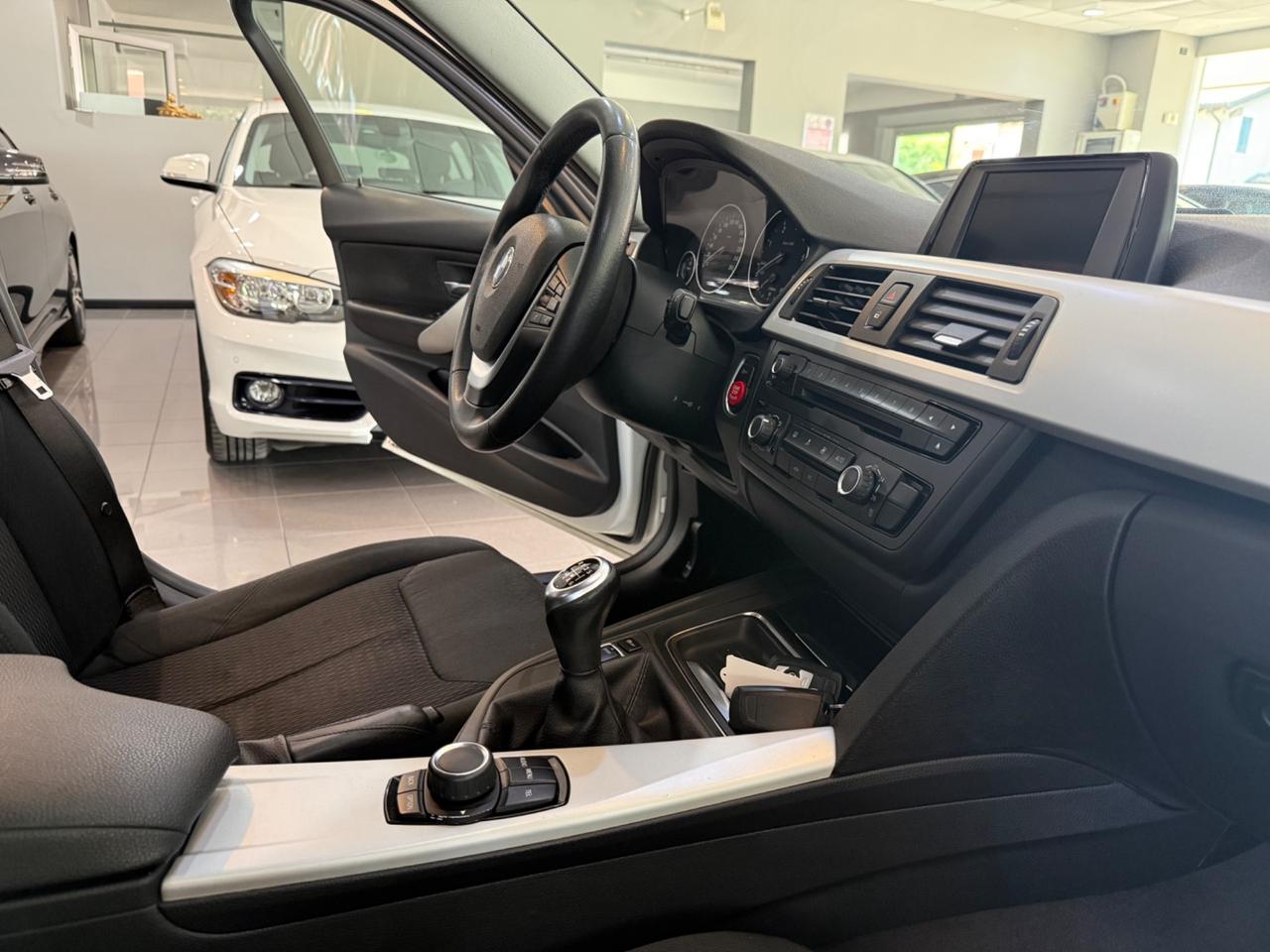 Bmw 320 Touring 320d MANUALE !!