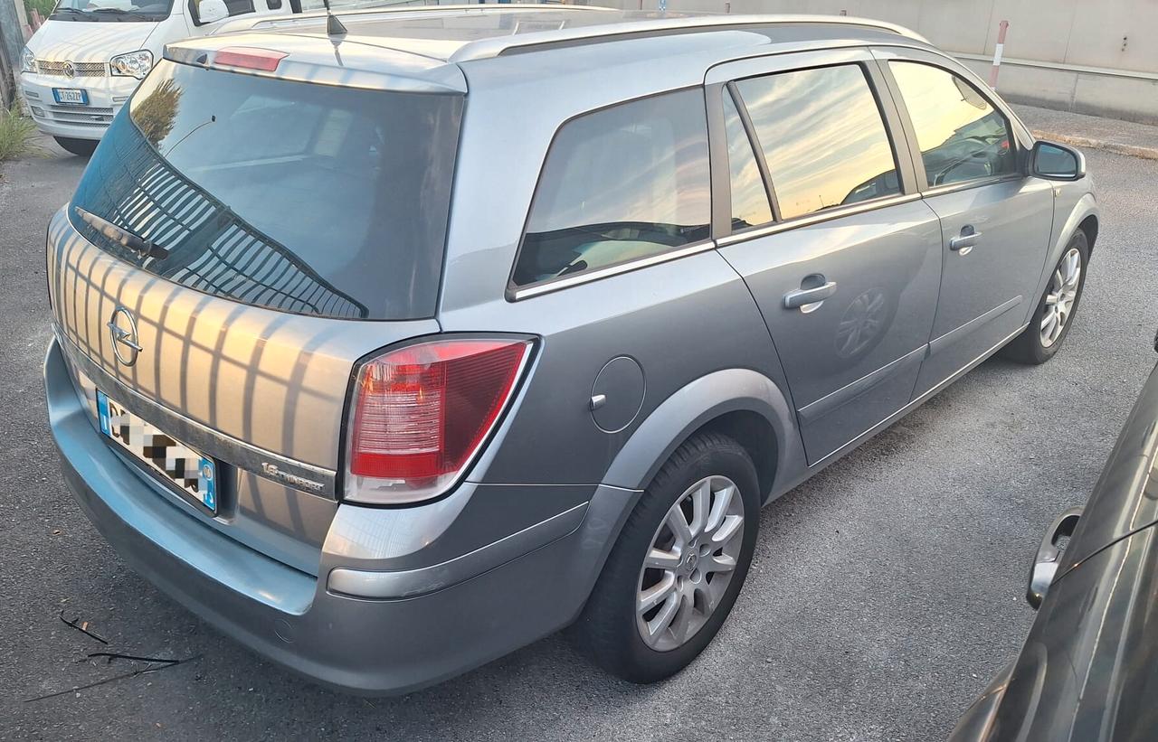 Opel Astra 1.6 Twinport Station Wagon Cosmo