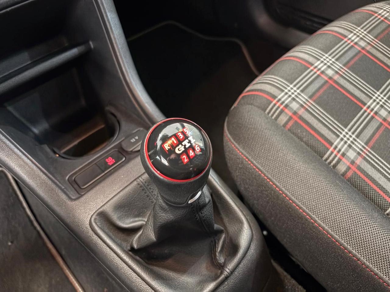 Volkswagen up! 1.0 TSI 5p. GTI BlueMotion Technology
