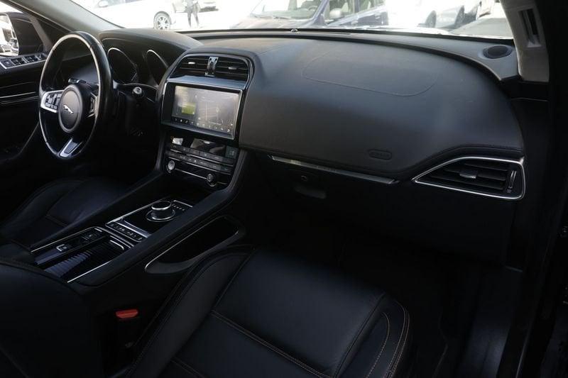 Jaguar F-Pace Jaguar F-Pace 2.0D i180cv PRESTIGE AWD AUTO PROMOZIONE Unicoproprietario