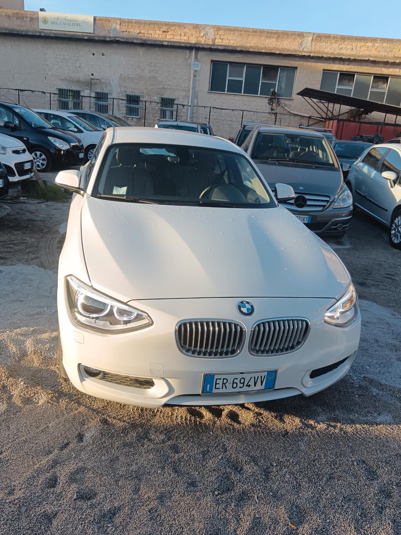 Bmw 116 116d 5p. Urban