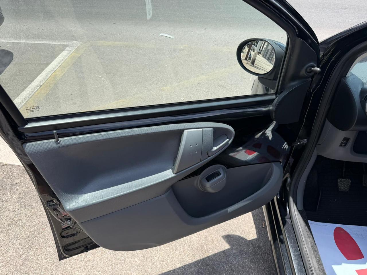 Toyota Aygo 1.0 12V VVT-i 5 porte Now Connect