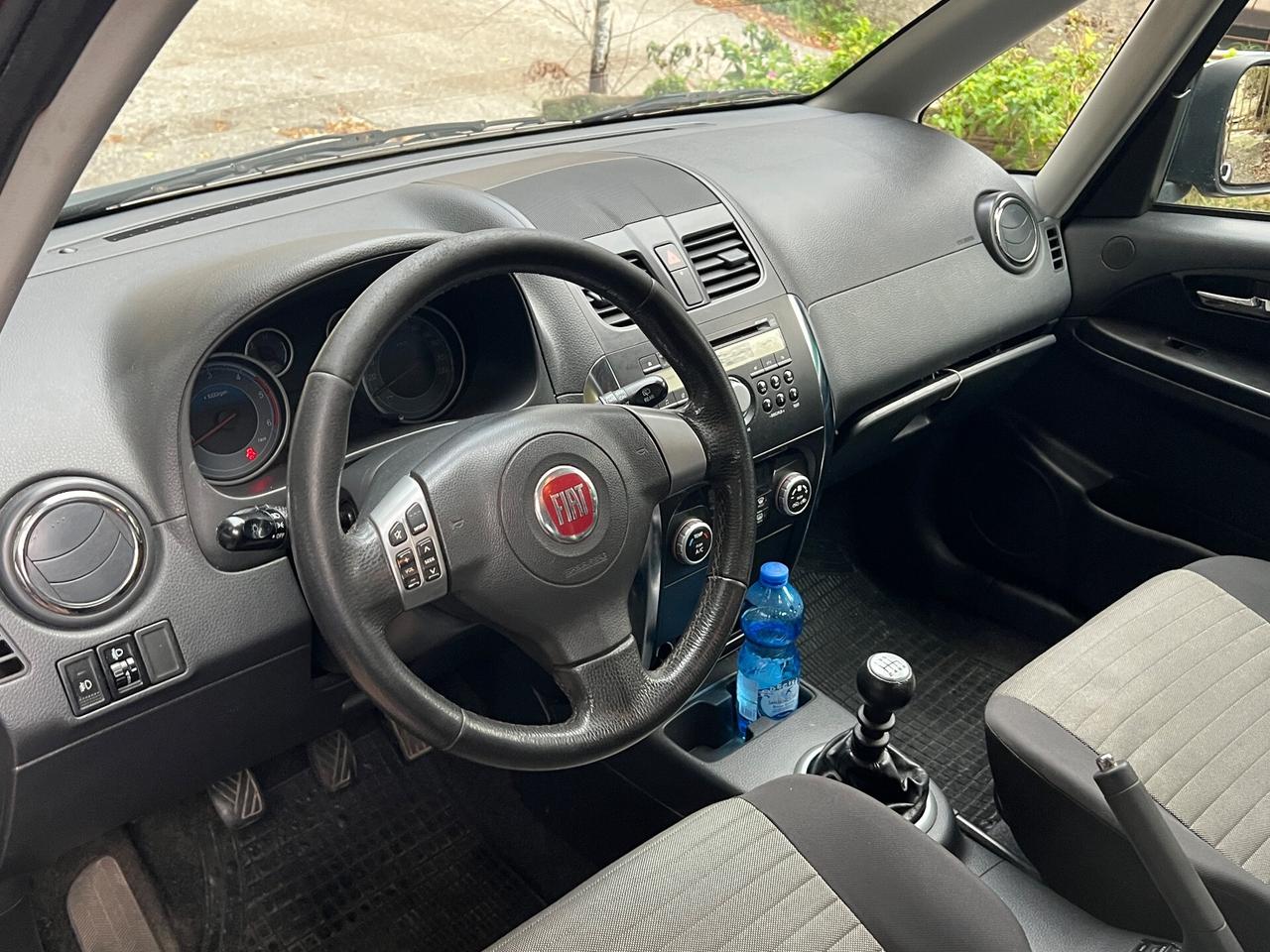 Fiat Sedici 2.0 MJT 16V 4x4 Experience - 2012