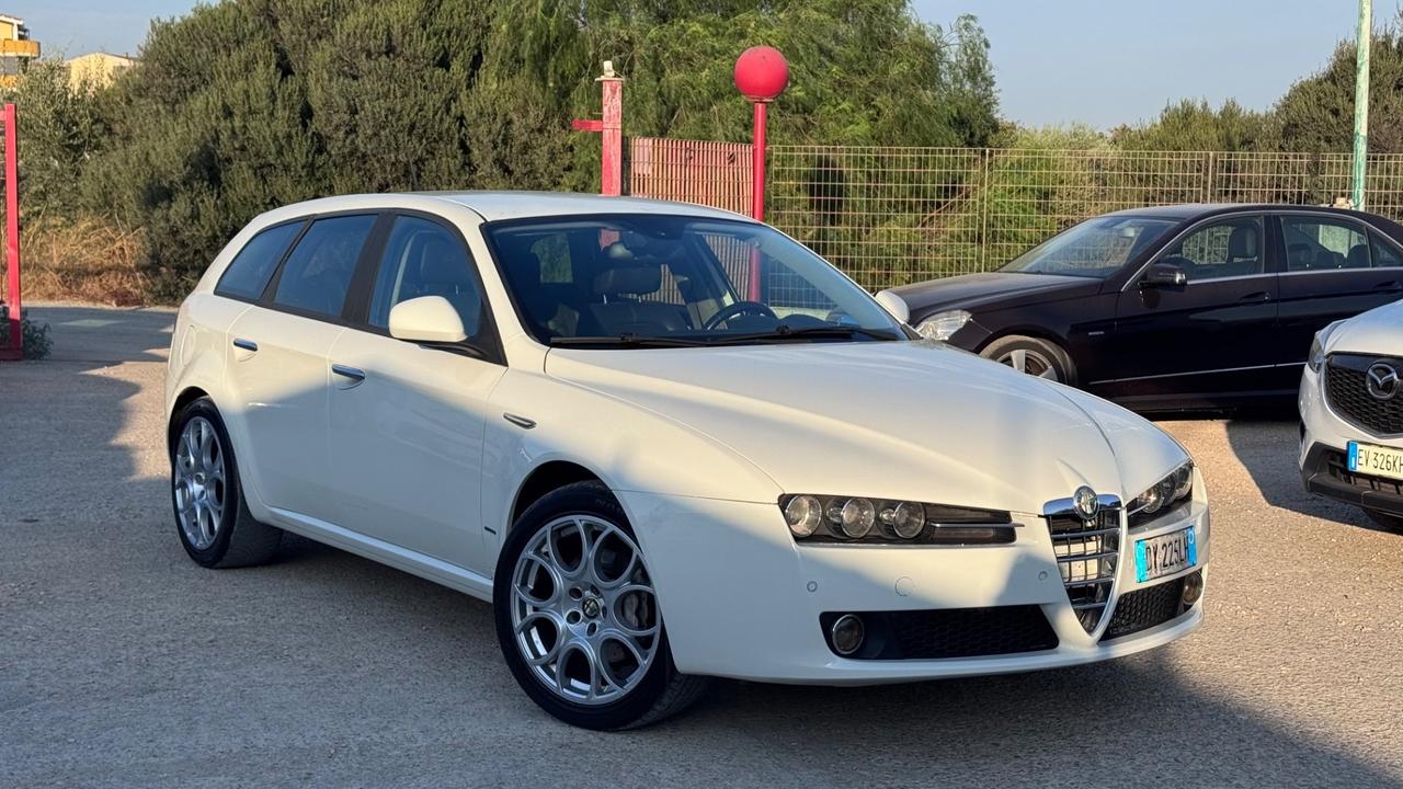 Alfa Romeo 159 2.0 JTDm Sportwagon Progression con GANCIO DI TRAINO