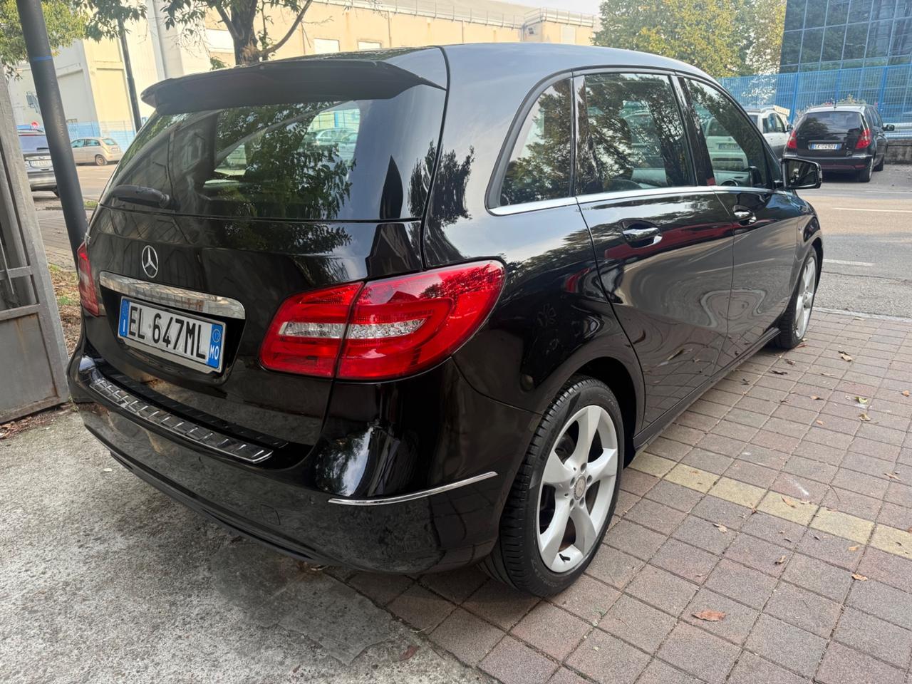 Mercedes-benz B 180 BlueEFFICIENCY Premium