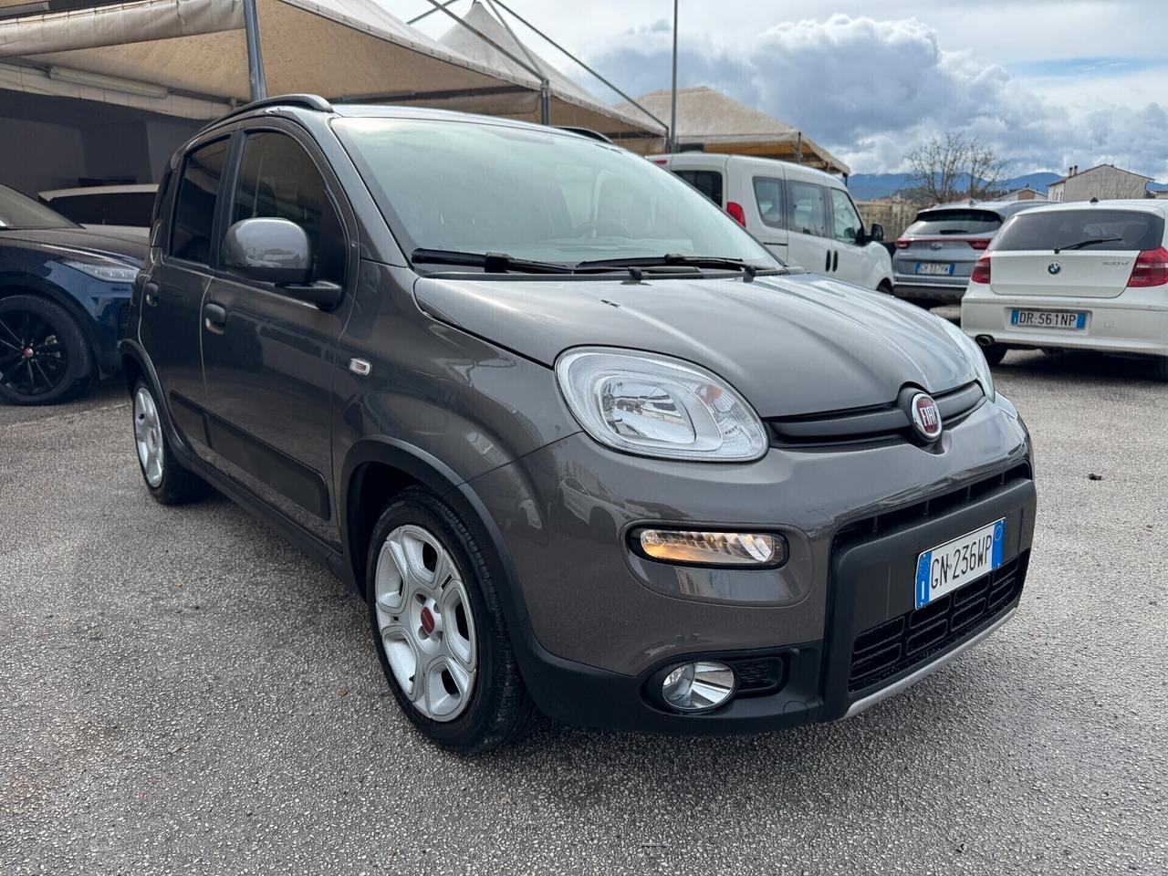 Fiat Panda 1.0 Lounge S&S Hybrid Red