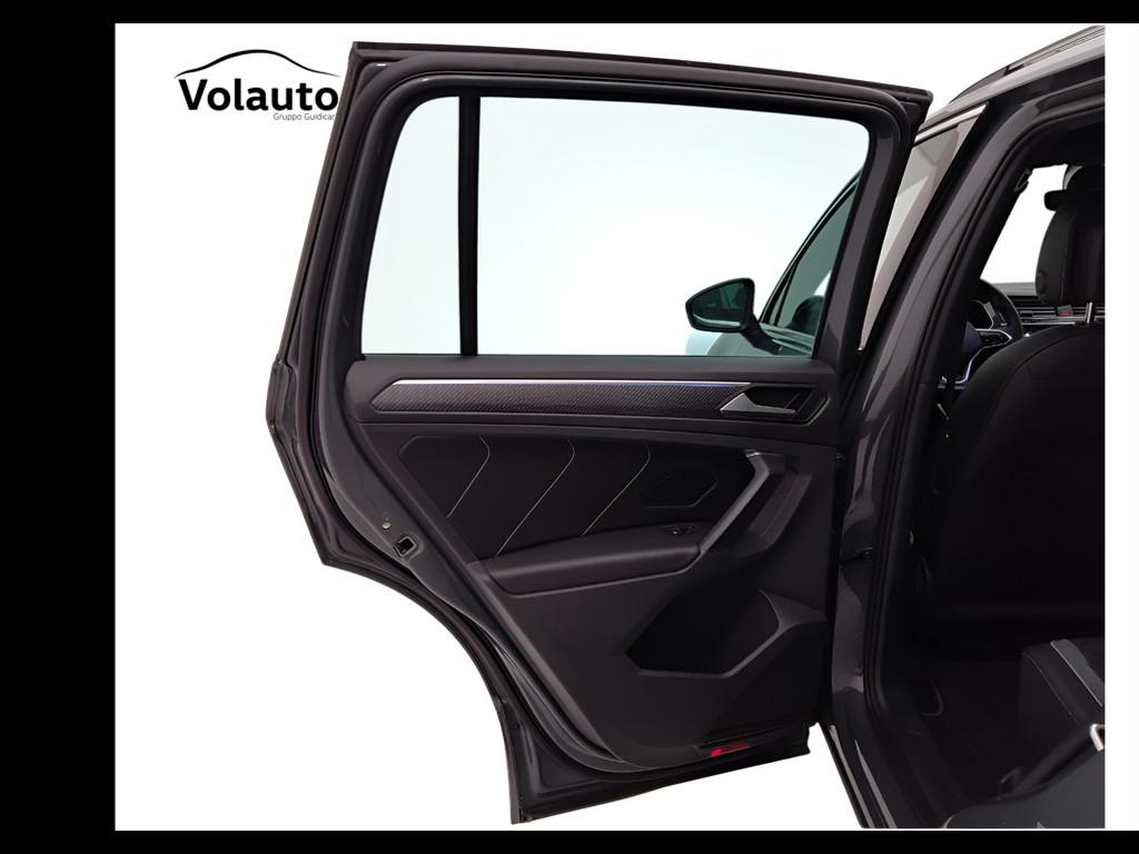 VOLKSWAGEN Tiguan II 2021 - Tiguan 2.0 tsi R-Line 4motion 190cv dsg