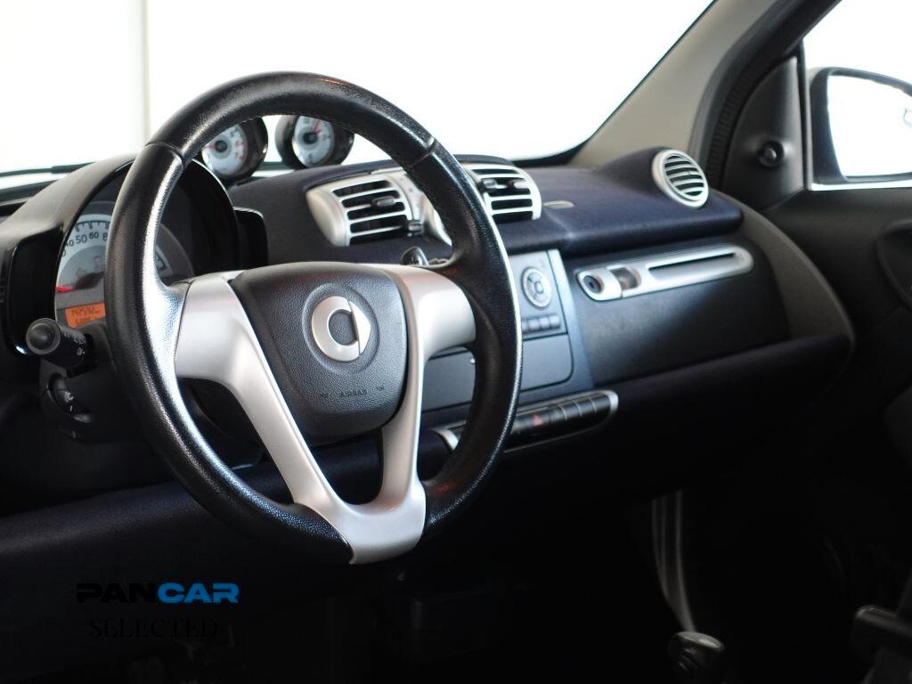 Smart ForTwo 1000 62 kW coupé passion