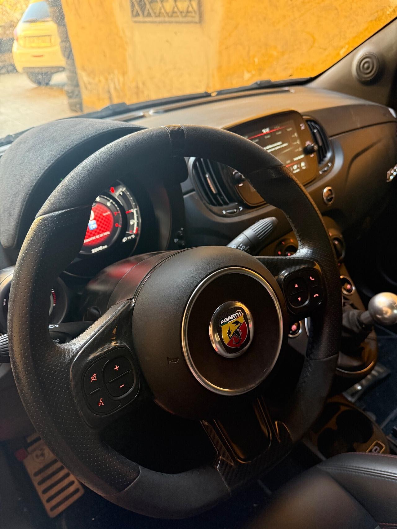 Abarth 695 COMPETIZIONE CABRIO 1.4 Turbo T-Jet 180 CV sabelt