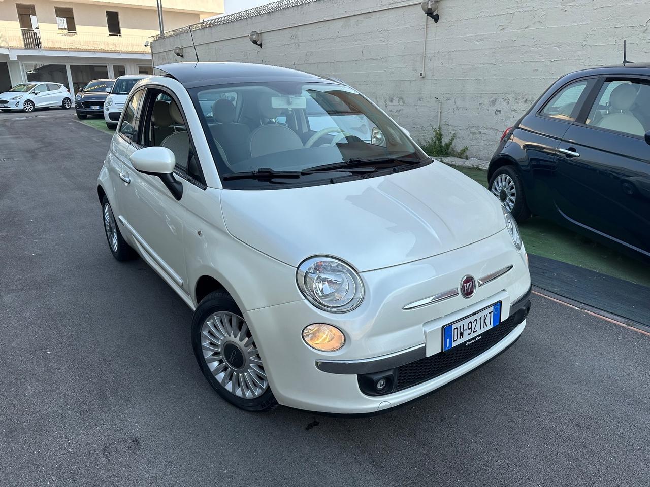 Fiat 500 1.2benz. “TETTO APRIBILE” Km80.000- 2009