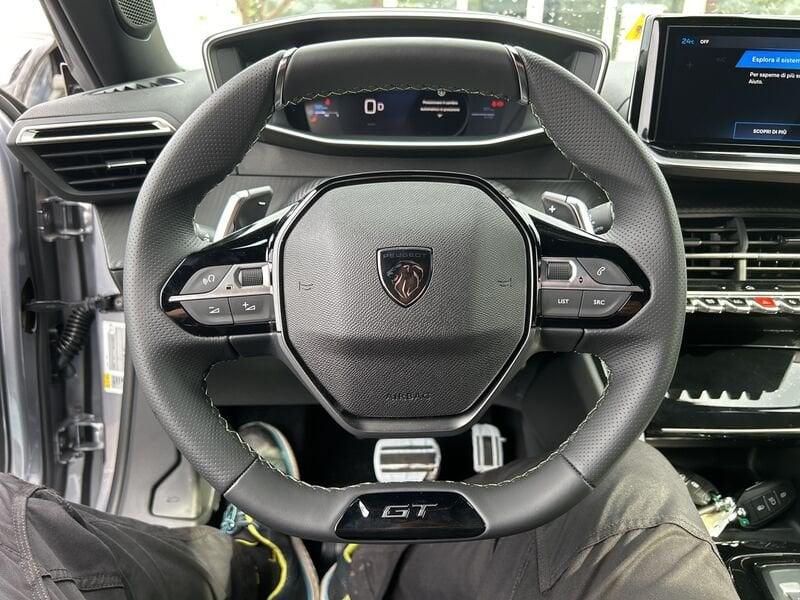 Peugeot 2008 II 2023 1.2 hybrid GT 145cv e-dcs6