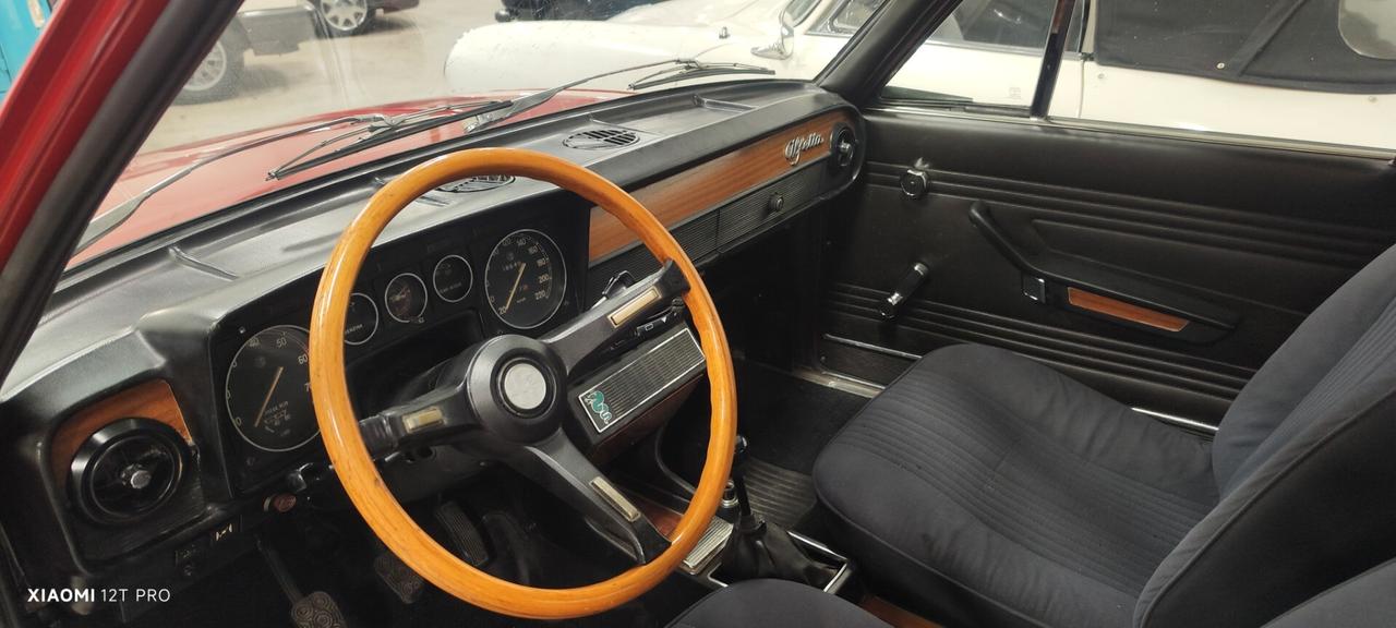 RARA Alfa Romeo Alfetta 1800 SCUDO STRETTO (ROSSO 501)