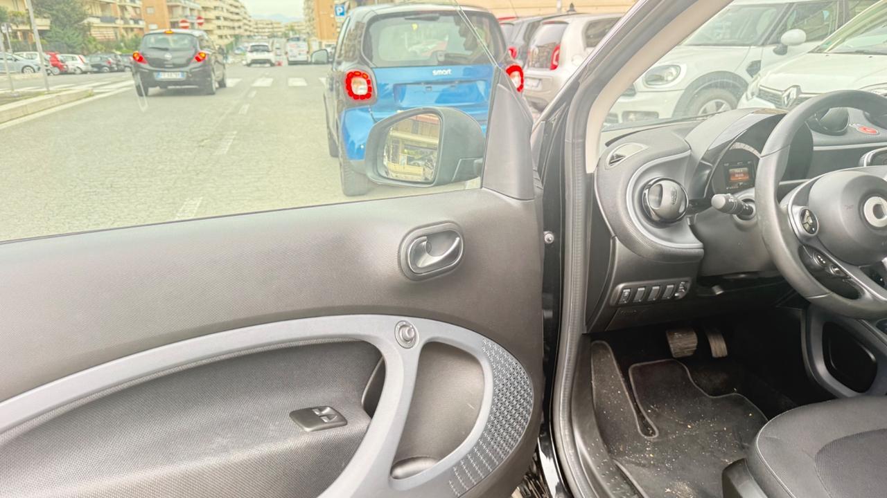 Smart ForTwo 70 1.0 Passion LED PDC BLUETOOTH CERCHI 15