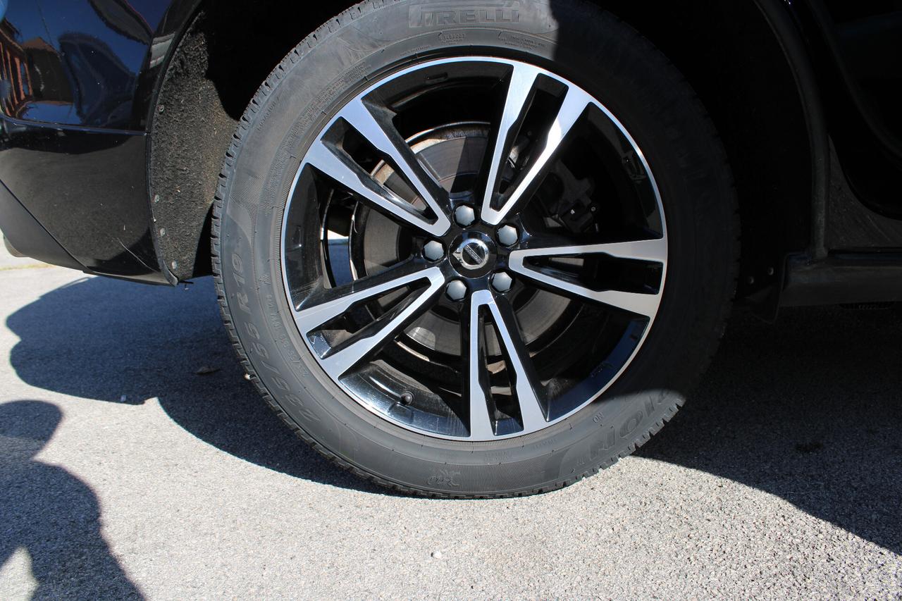 Volvo XC 60 XC60 B4 (d) AWD Geartronic Momentum