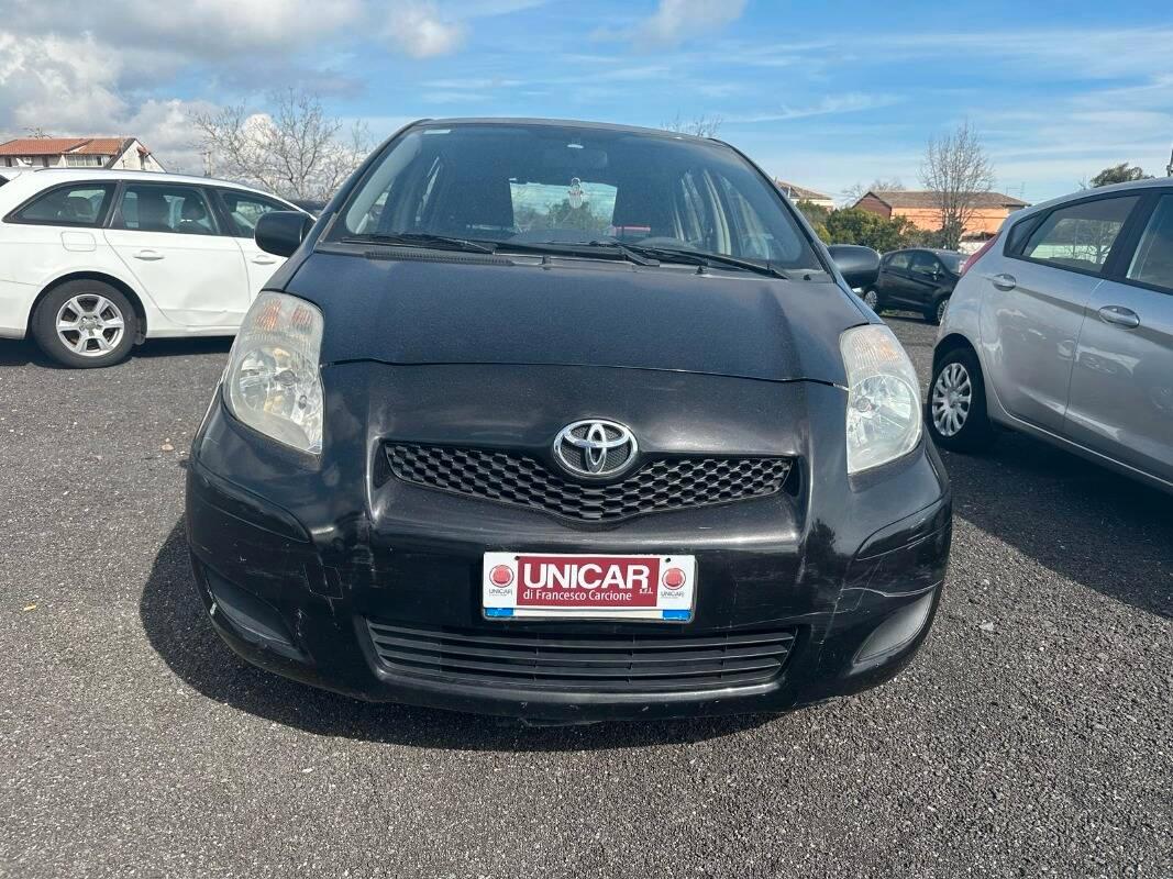 Toyota Yaris 1.0 5p